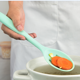 thumbnail image 4 of Juego de 2 utensilios de cocina de silicona antiadherentes, resistentes al calor y saludables., 4 of 5