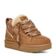 thumbnail image 1 of Zapatilla UGG LOWMEL de gamuza castaña para mujer con forro de lana, 1 of 8