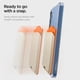 thumbnail image 5 of Tarjetero MagSafe de Spigen, de poliuretano, naranja y beige, 3 tarjetas, 5 of 7