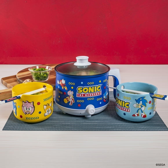 Cazuela Caliente Uncanny Brands con Tazones de Ramen de Sonic