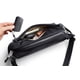 thumbnail image 4 of Riñonera Bellroy Lite Sling Negra 20 × 30 × 10 cm, 4 of 7