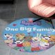 thumbnail image 4 of Peppa Pig / Peppa la Cerdita Alfombra Redonda de Felpa Coral, Antideslizante, No Desprende Pelusas, Lavable y Duradera para Salón, Dormitorio y Habitación de Niños 60cm, 4 of 6