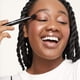 thumbnail image 3 of Brocha de maquillaje Saie The Double Brush para polvo y crema, 3 of 5
