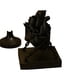 thumbnail image 1 of Escultura corazón encadenado decorativo negro, 1 of 2