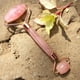 thumbnail image 2 of Rodillo Masajeador Facial Rosa, 2 of 3