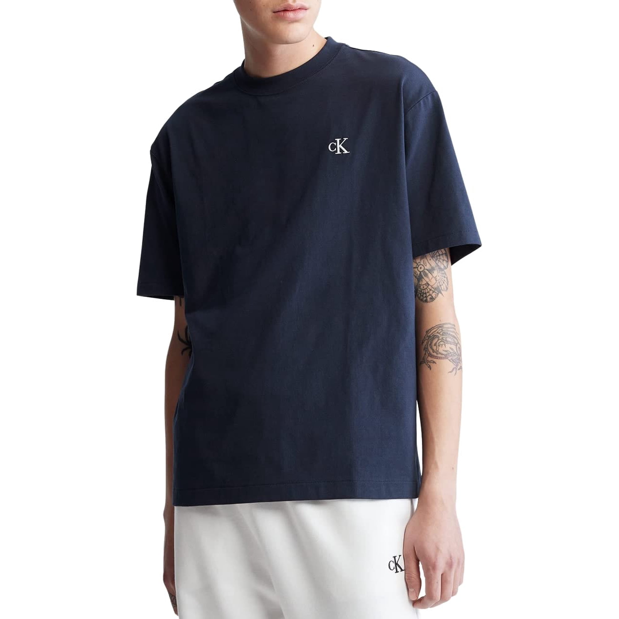 Camiseta Calvin Klein Para Hombre De Corte Relajado Con Monograma Oscuro