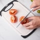 thumbnail image 5 of Juego de tablas de cortar para cocina, juego de tablas de cortar profesionales, tabla de cortar apta para lavavajillas, con recipiente para jugo y mango, libre de bisfenol A (BPA), juego de 3 piezas, 5 of 6
