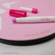 thumbnail image 4 of Pluma de Pegamento Sue Daley Designs Rosa para EPP y Costura, 4 of 6