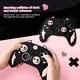 thumbnail image 4 of Funda de Silicona para Controlador Compatible con Xbox Series X/S – Piel Protectora Antideslizante e Impermeable al Sudor con Empuñaduras para Pulgares y Calcomanías, 4 of 7