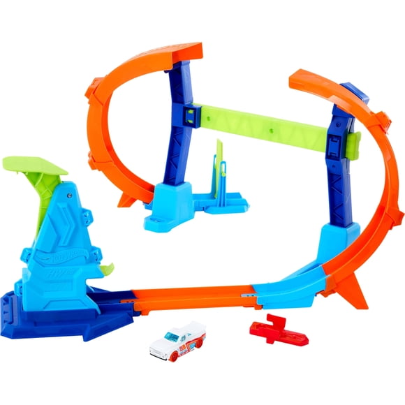 Set de atletismo para coches de juguete Hot Wheels Flip & Jump con cierre en forma de sacacorchos