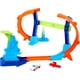 thumbnail image 1 of Set de atletismo para coches de juguete Hot Wheels Flip & Jump con cierre en forma de sacacorchos, 1 of 6