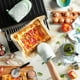 thumbnail image 3 of Juego de 2 guantes de cocina KitchenAid Albany, algodón pistacho, 3 of 3