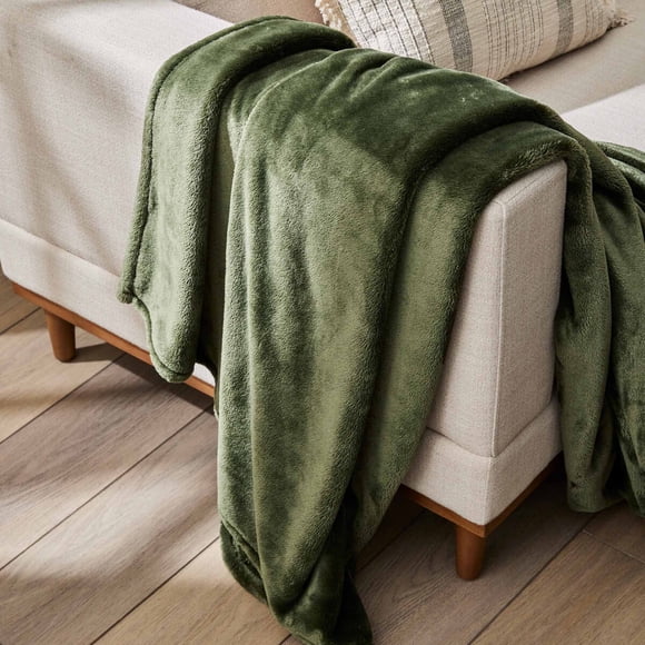 Manta Better Homes & Gardens Velvet Plush 127 x 183 cm Verde