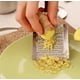 thumbnail image 2 of Rallador Cuisinox de Acero Inoxidable 11x8 cm para Nuez Moscada y Jengibre, 2 of 7
