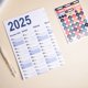 thumbnail image 3 of Calendario grande de pared 2025, diseño horizontal, planificador anual para oficina, aula y hogar. Organizador de tareas., 3 of 5