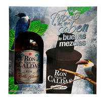 Pack Ron Viejo De Caldas Roble Blanco 40° 700Cc + Coctelera