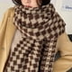 thumbnail image 5 of Bufandas de invierno para mujer, cálidas y acogedoras, tipo manta, para otoño e invierno, elegantes, suaves y gruesas, a cuadros, gigantes, tipo chal., 5 of 6