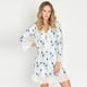 thumbnail image 2 of Camisa de Dormir Sesgo Blanco Estampado, 2 of 4