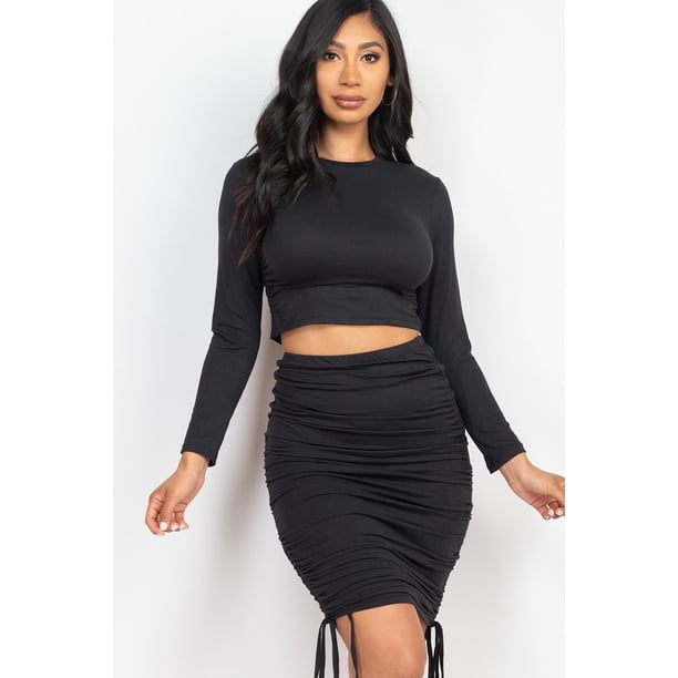 Conjunto de Top Corto con Laterales Fruncidos y Falda con Cordón Negro