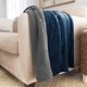 thumbnail image 4 of Manta Genteele Sherpa reversible ultrasuave de 150 x 180 cm, 4 of 5
