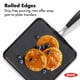 thumbnail image 2 of Plancha OXO Every Day antiadherente de 28 cm con mango de silicona, color negro, 2 of 3