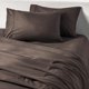 thumbnail image 1 of Juego de sábanas PeachSkinSheets King dividido Chocolate, 1 of 9