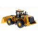 thumbnail image 2 of Vehículo de juguete Diecast Masters Caterpillar 982M a escala 1:50, 2 of 8