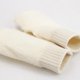 thumbnail image 5 of Guantes Mitones Peludos Cortos Térmicos Unisex Moda Invierno blanco Talla Única, 5 of 5