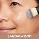 thumbnail image 2 of Base No7 Lift & Luminate de triple acción, sándalo, 30 ml, 2 of 7
