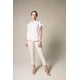 thumbnail image 3 of Camisa LE REUSSI para mujer con cuello redondo, color blanco, talla S, 3 of 5