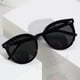 thumbnail image 2 of POLASUP GAFAS LENTES DE SOL Gafas de sol negras con diseño moderno, lentes polarizados y montura brillante, 2 of 5