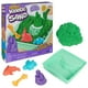 thumbnail image 1 of Set de arena Kinetic Sand, 500 g, verde con almacenamiento y 4 moldes para niños de 3 años o más, 1 of 3