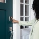 thumbnail image 2 of Cerradura de puerta inteligente Yale Assure Lock 2 Touch Deadbolt YRD450-F, 2 of 8