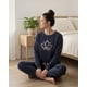 thumbnail image 3 of Pijama Franela Mujer Estampado Flor de Loto Acero gris oscuro XL, 3 of 8