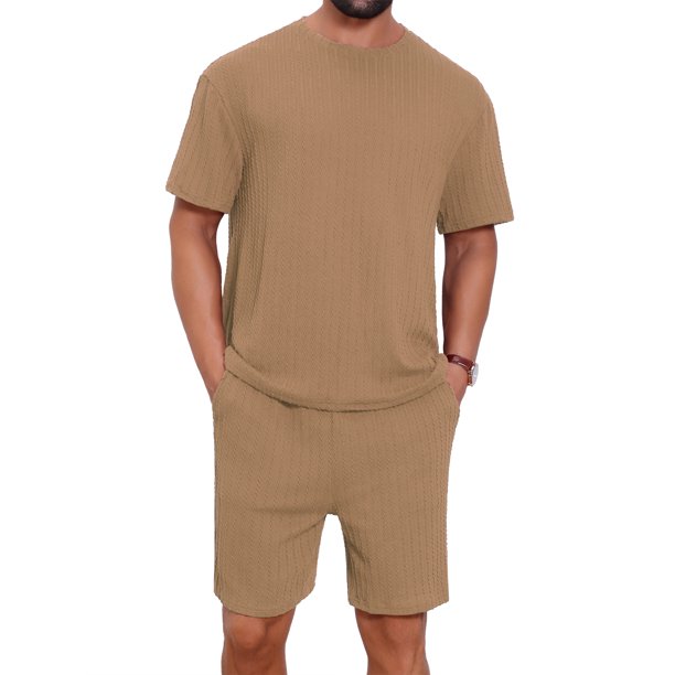INSPIRE CHIC Conjunto de 2 Piezas para Hombre: Camiseta de Cuello Redondo con Textura Casual y Pantalones Cortos M Marrón
