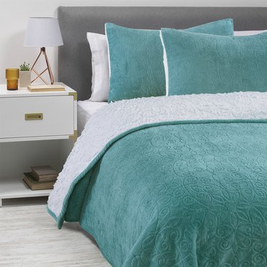 Zahr - Cubrecama Coral Sherpa King Turquesa