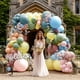 thumbnail image 2 of Kit de arco de globos feilebalon rosa, azul y verde con flores, 2 of 7