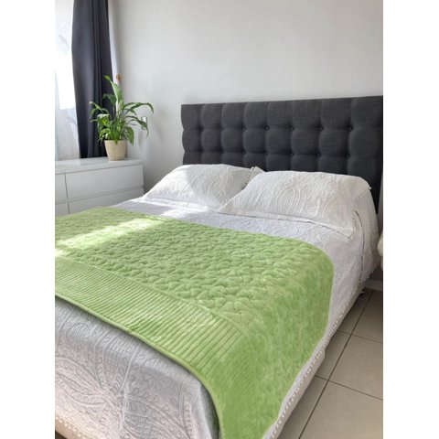 Genérico - Piecera De Cama Polar Con Tela Reversible - Verde Pistacho