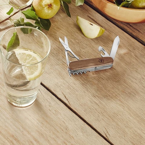 Navaja Huntsman De Madera Color Nuez Victorinox