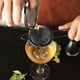 thumbnail image 5 of Colador de cóctel de acero inoxidable de malla fina, herramienta profesional de barra, coladores de café cónicos con mango largo, 5 of 7