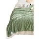 thumbnail image 2 of Frazada de Plush y Sherpa Elegante, 2 of 3
