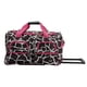 thumbnail image 1 of Bolsa de lona con ruedas Rockland Pink Giraffe de 22 pulgadas, 1 of 9