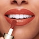 thumbnail image 4 of Aceite Lip Comfort Clarins que calma, hidrata y protege los labios, 4 of 5