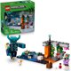 thumbnail image 1 of LEGO Minecraft Encuentro con Warden Set 21274 238 piezas, 1 of 3