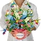 thumbnail image 1 of Tarjeta desplegable de papel recién cortado con forma de colibrí Oasis con ramo de flores para siemp, 1 of 9