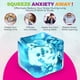 thumbnail image 3 of Cubo de hielo Stress Ball TWCare con copos de nieve en su interior, 3 of 8