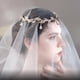 thumbnail image 5 of Diadema con corona de boda con hojas de diamantes de imitación, diadema con colgante de cristal para cumpleaños y bodas., 5 of 7