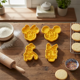 thumbnail image 2 of Figura decorativa - Cortadores de galletas Mickey Mouse (pack 4 un), 2 of 3