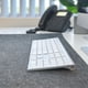 thumbnail image 2 of Teclado Bluetooth Macally ACEBT para Mac con teclado numérico, 2 of 7