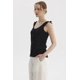 thumbnail image 2 of Polera Mujer Vuelo Abotonado Negro, 2 of 4